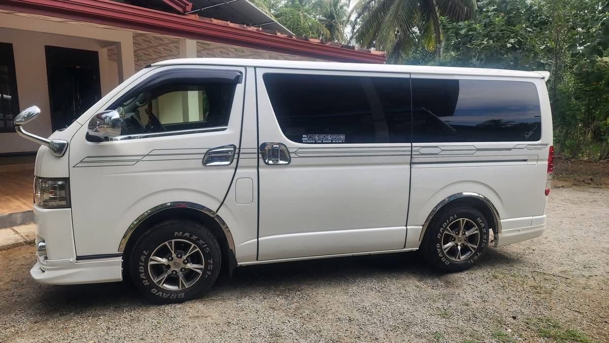 Toyota Super GL 2015 - Used Van sale in Sri Lanka - patpat.lk