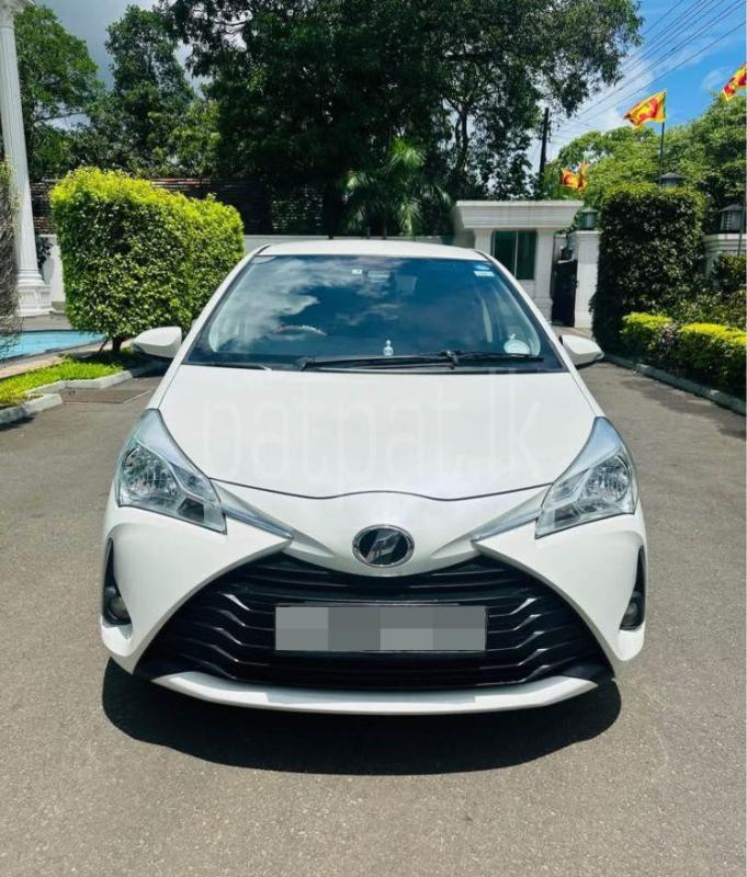 Toyota Vitz 2016 - பயன்படுத்தப்பட்டது கார் sale in Sri Lanka - patpat.lk