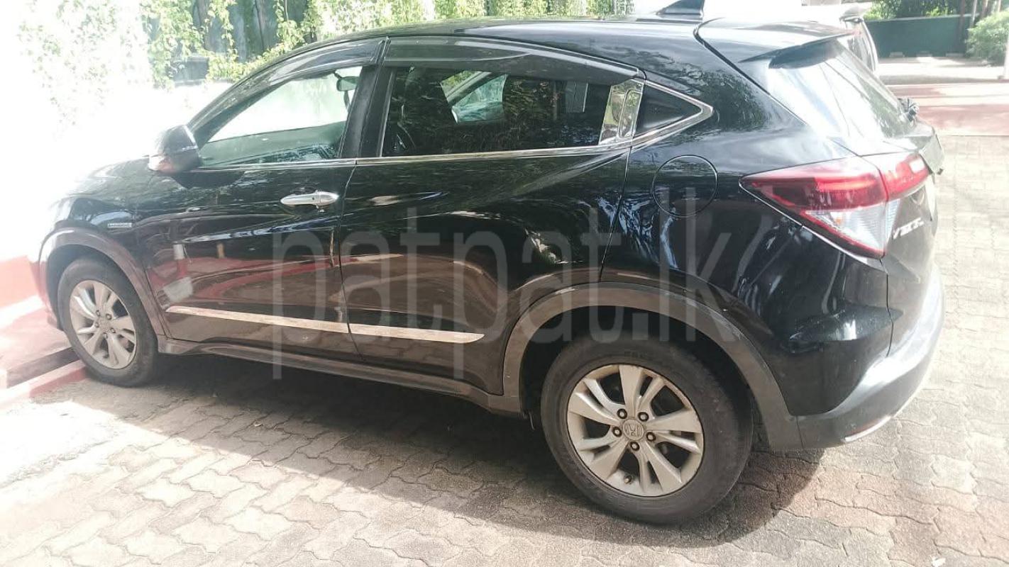 Honda Vezel 2014 - பயன்படுத்தப்பட்டது SUV sale in Sri Lanka - patpat.lk