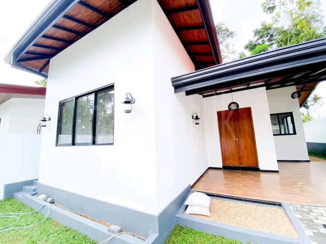 House for Sale in Meegoda ads-image-1