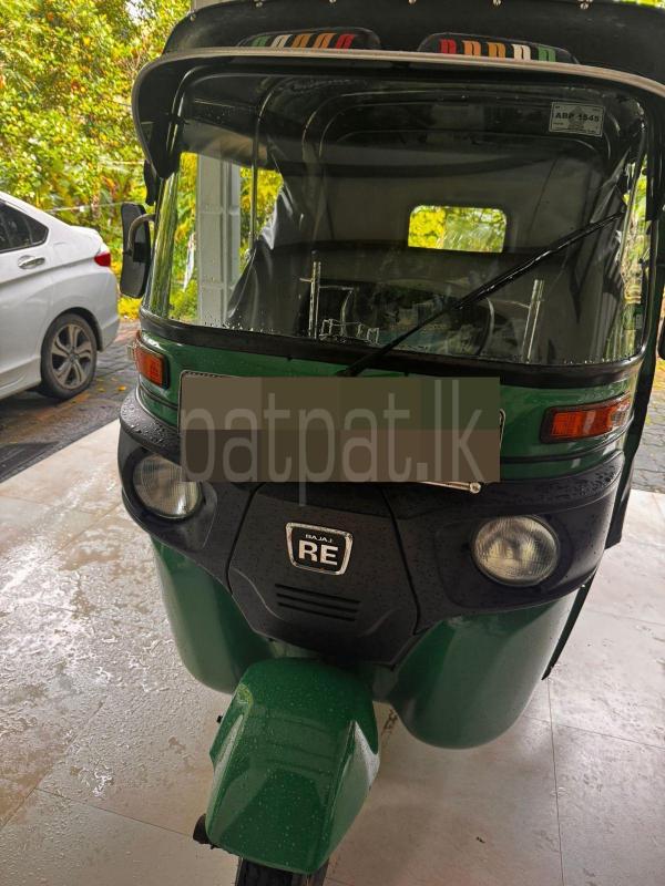 Bajaj 4 stroke 2017 - Used Three wheeler sale in Sri Lanka - patpat.lk