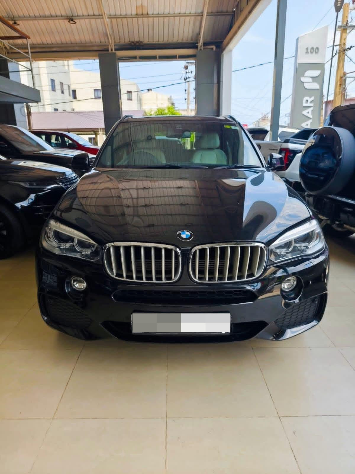 BMW X Series 2016 ads-image-1