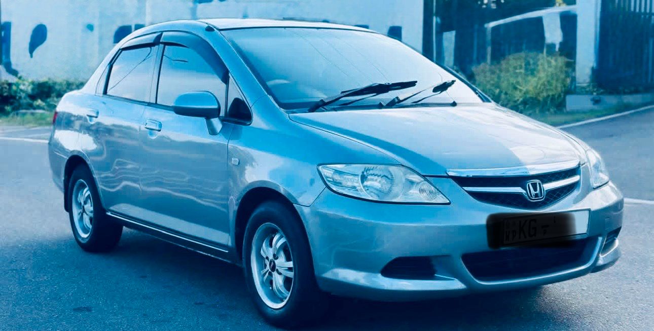 Honda Fit 2006 - பயன்படுத்தப்பட்டது கார் sale in Sri Lanka - patpat.lk