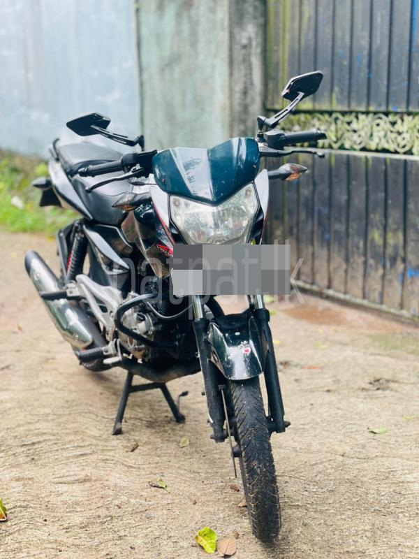 Bajaj Pulsar 2015 - பயன்படுத்தப்பட்டது பைக் sale in Sri Lanka - patpat.lk