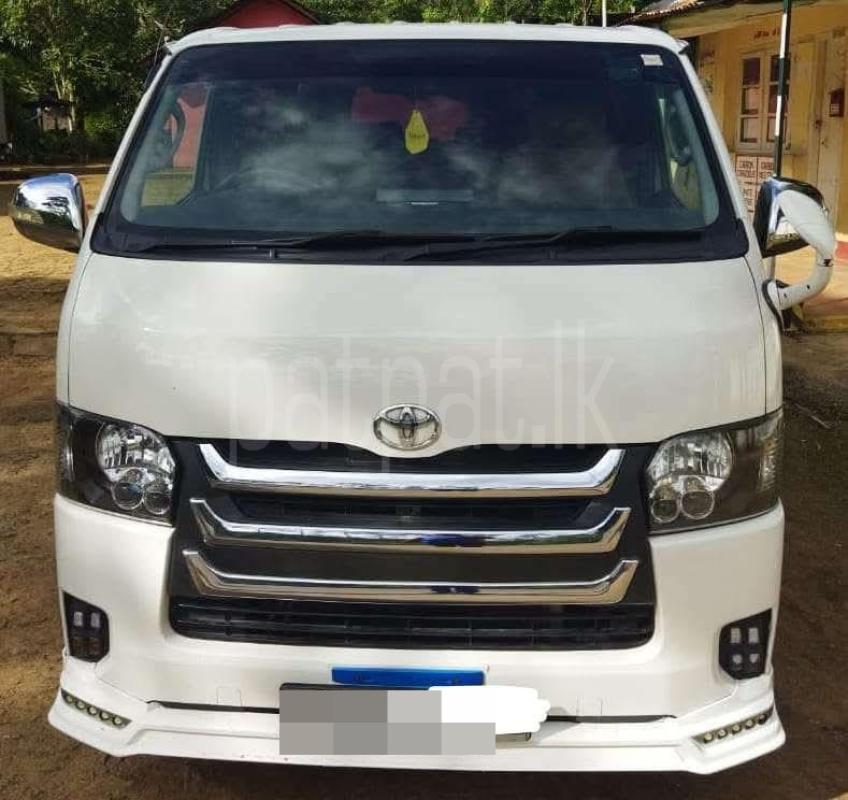 Toyota Hiace 2007 - பயன்படுத்தப்பட்டது வேன் sale in Sri Lanka - patpat.lk