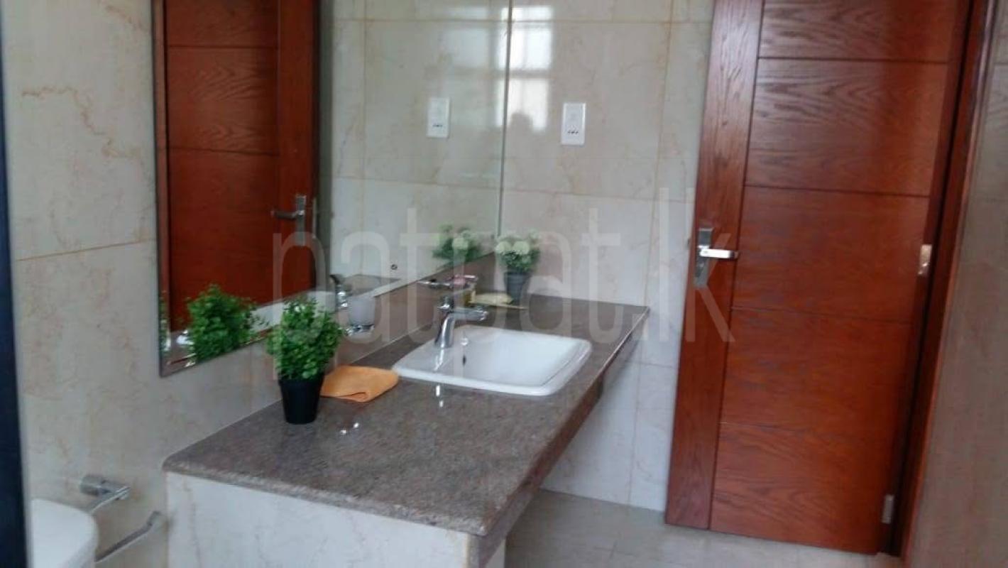 Luxury Apartment for Sale in Kollupitiya (Colombo 03)