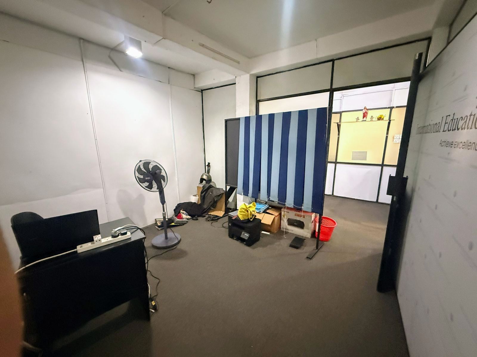 Building for Rent in Kollupitiya (Colombo 03)