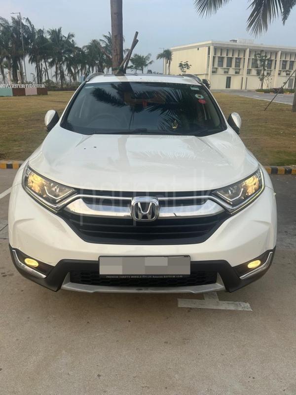 Honda CR V 2018 - பயன்படுத்தப்பட்டது SUV sale in Sri Lanka - patpat.lk