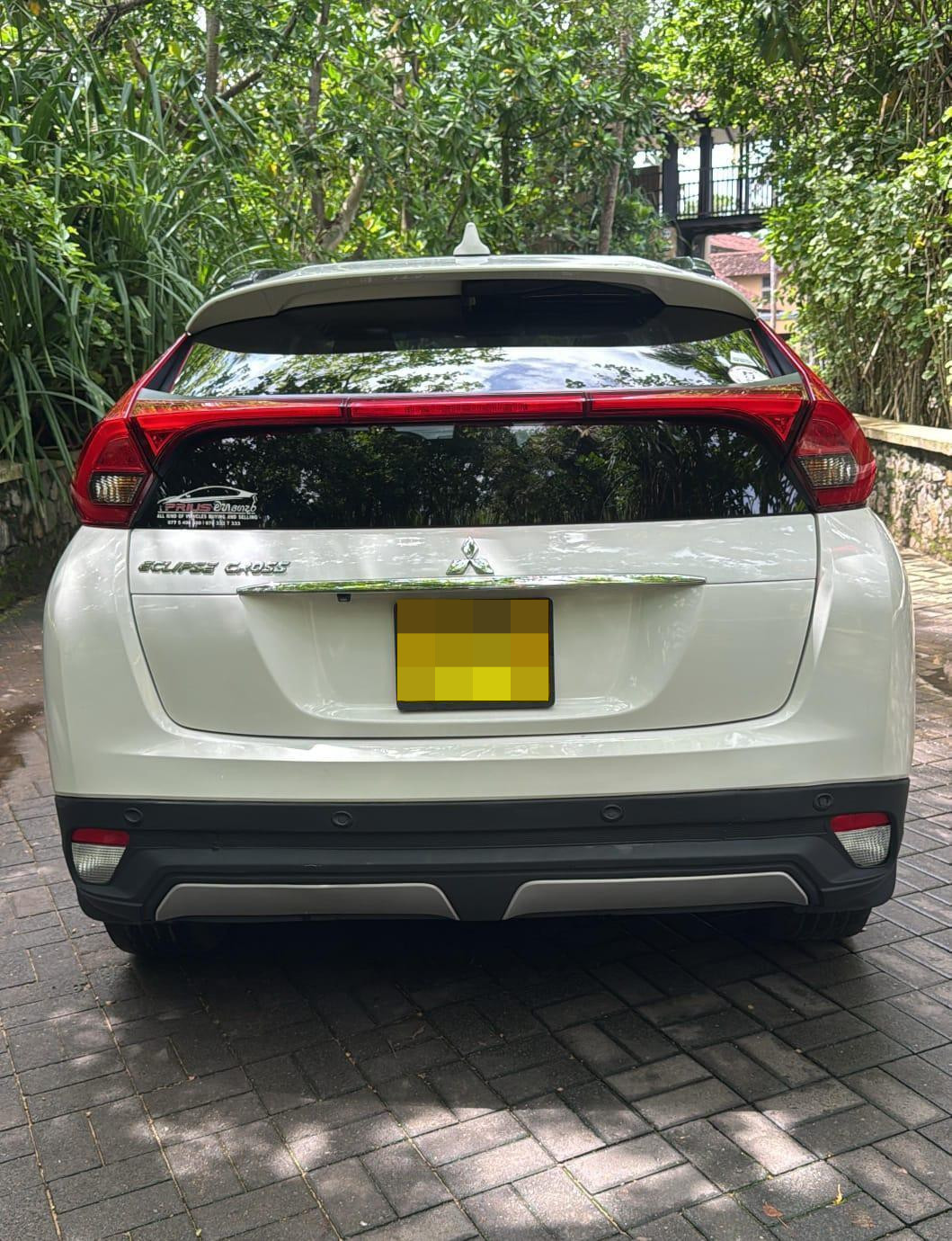 Mitsubishi ECLIPE 2018 - Used SUV sale in Sri Lanka - patpat.lk