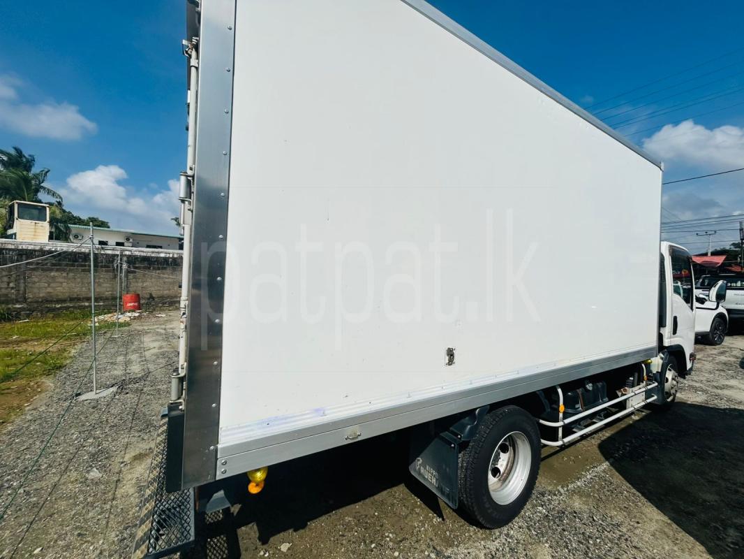 Advertisement image 1