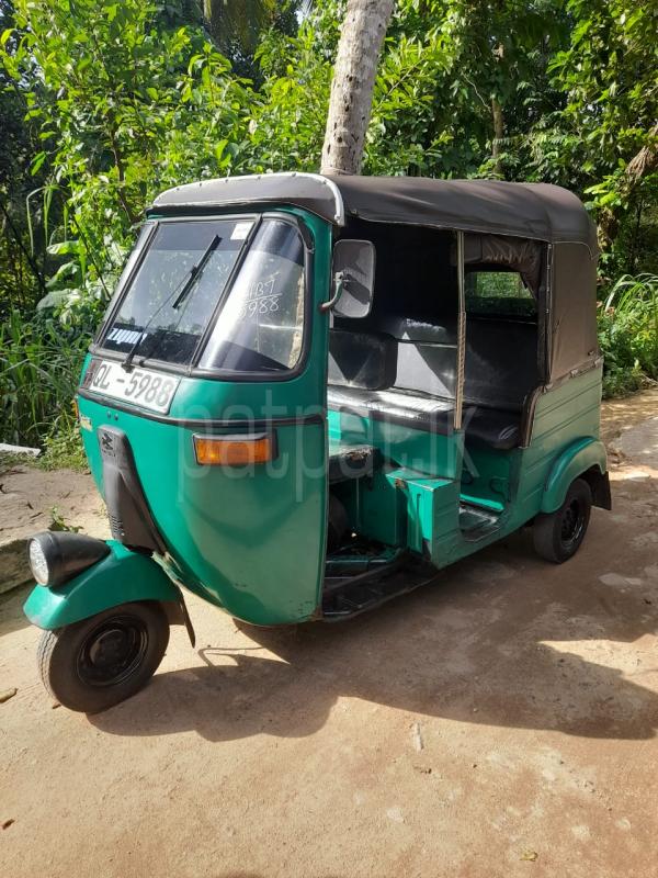 Bajaj 4 stroke 2009 - பயன்படுத்தப்பட்டது முச்சக்கர வண்டி sale in Sri Lanka - patpat.lk