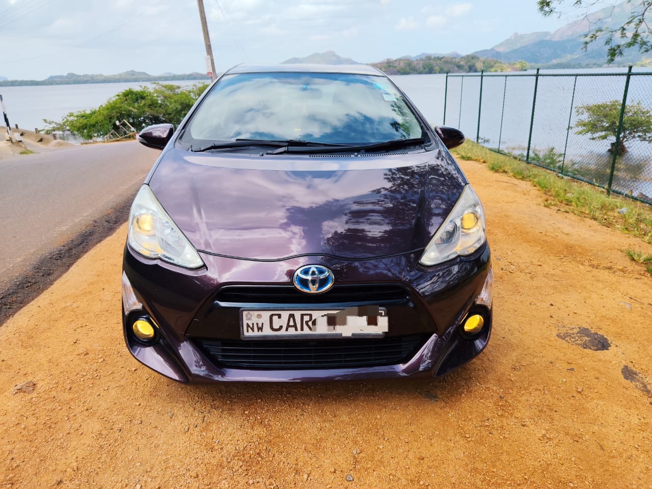 Toyota Aqua 2015 - Used Car sale in Sri Lanka - patpat.lk