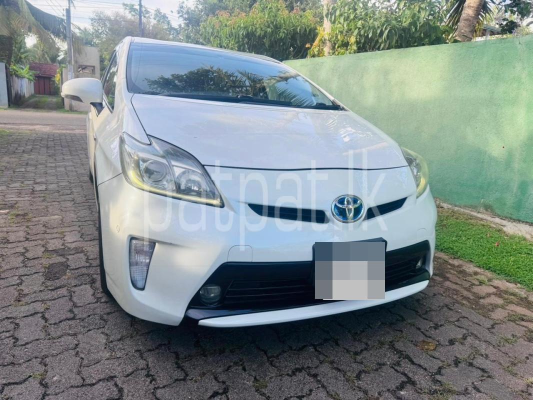 Toyota Prius 2012 - பயன்படுத்தப்பட்டது கார் sale in Sri Lanka - patpat.lk