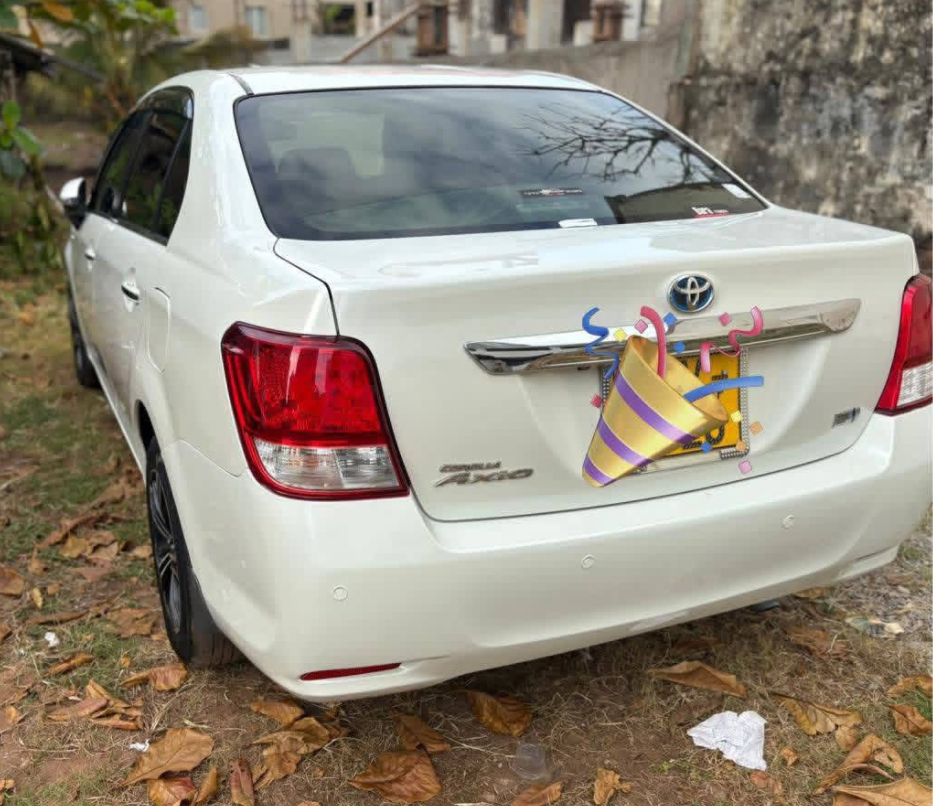 Toyota Axio 2014 - பயன்படுத்தப்பட்டது கார் sale in Sri Lanka - patpat.lk