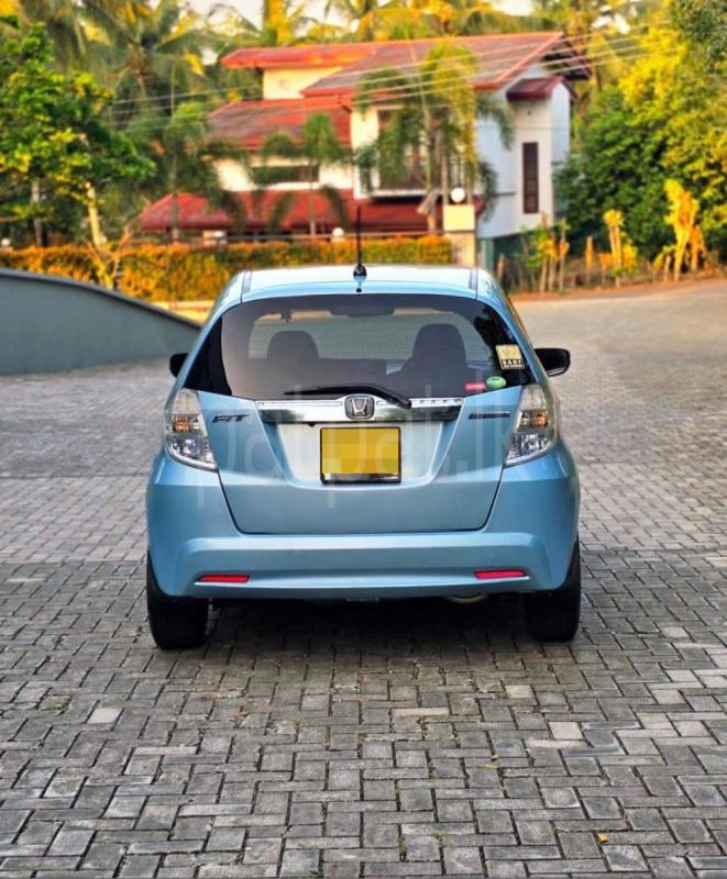 Advertisement image 3