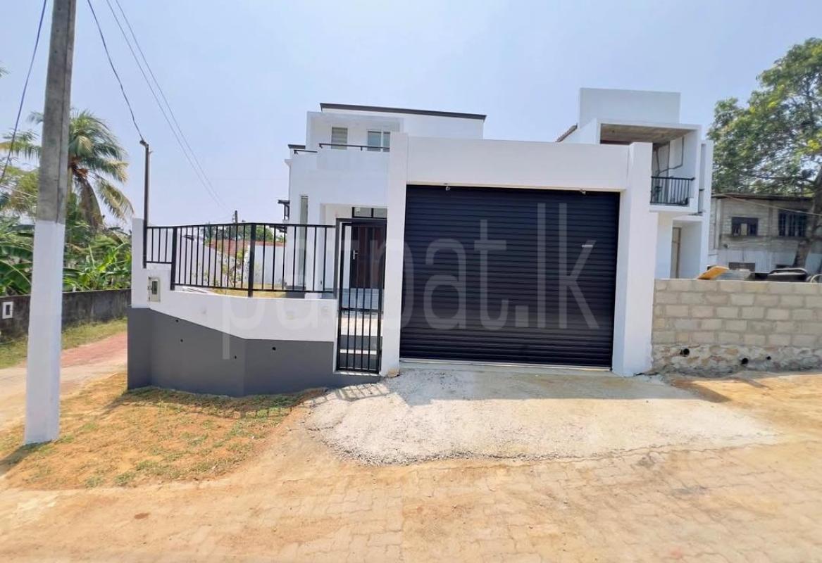 House for Sale in Athurugiriya ads-image-1