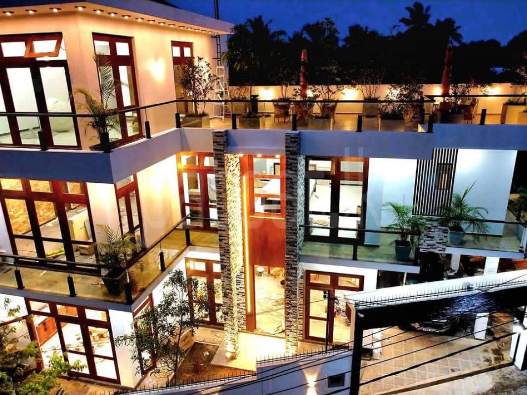 Advertisement image 5