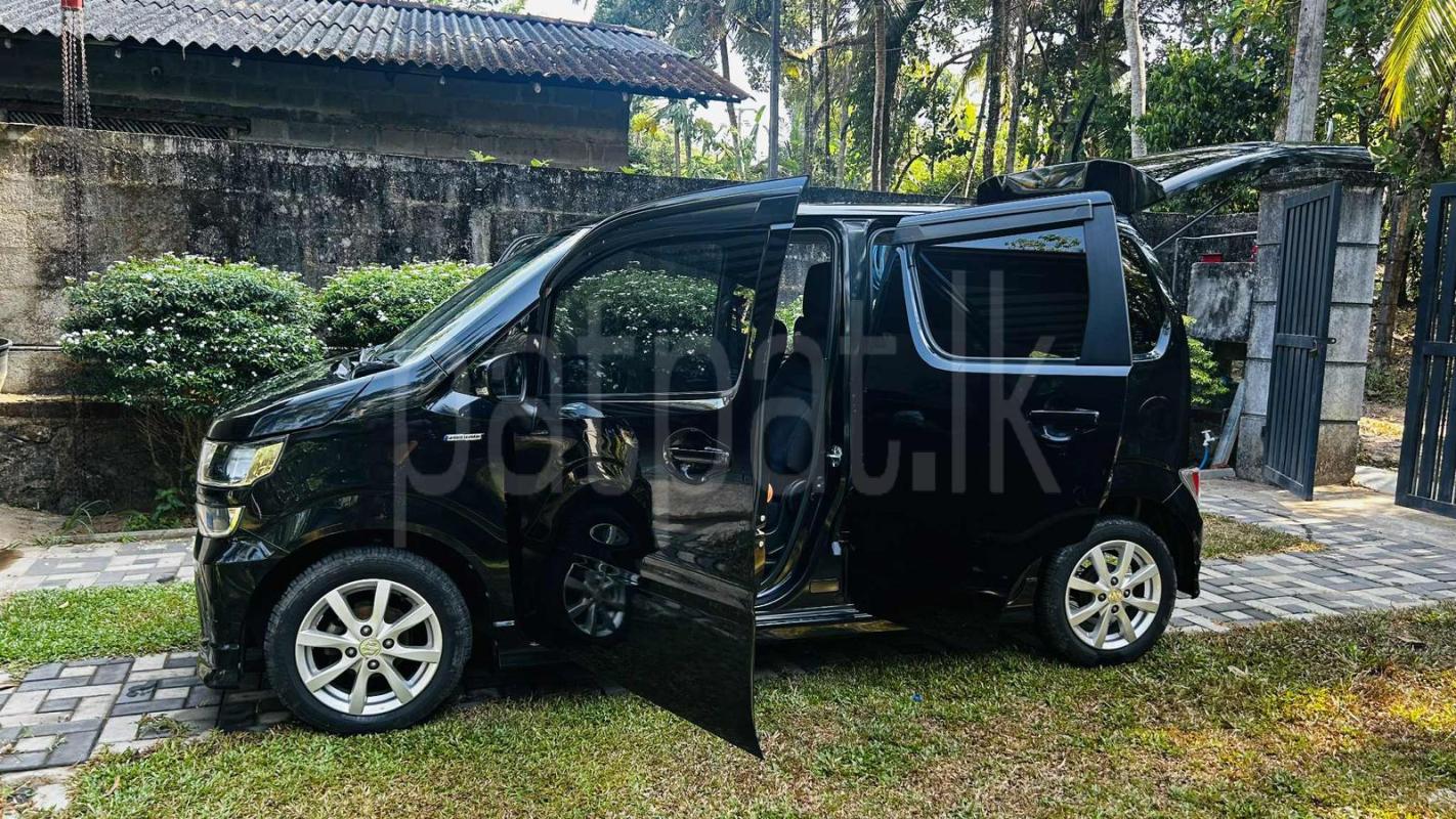 Advertisement image 3