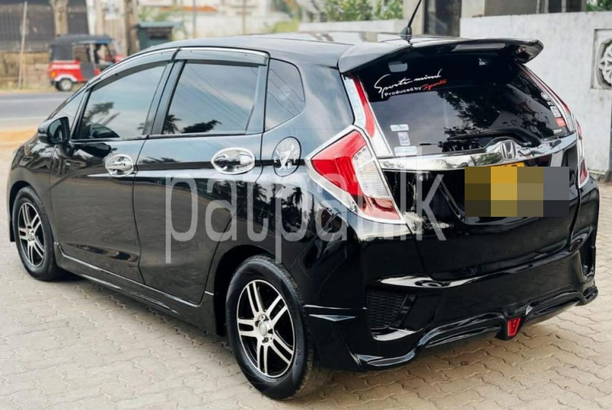 Advertisement image 3