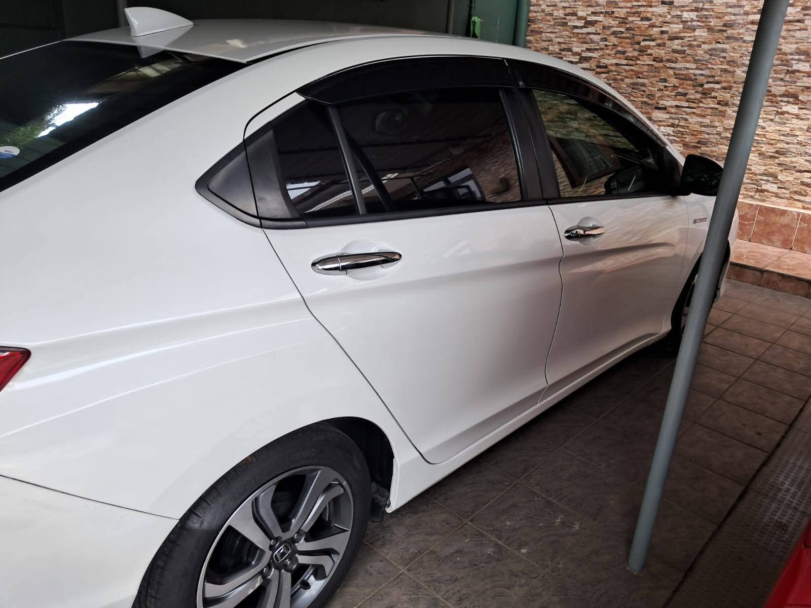 Honda Grace 2015 - Used Car sale in Sri Lanka - patpat.lk