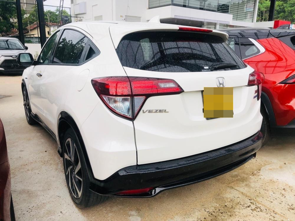 Honda Vezel 2016 - Used SUV sale in Sri Lanka - patpat.lk