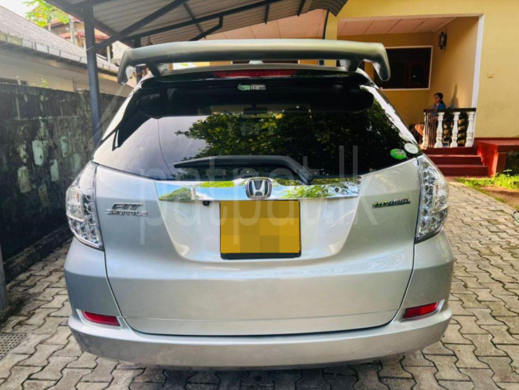 Honda FIT SHUTTLE 2013 - பயன்படுத்தப்பட்டது கார் sale in Sri Lanka - patpat.lk
