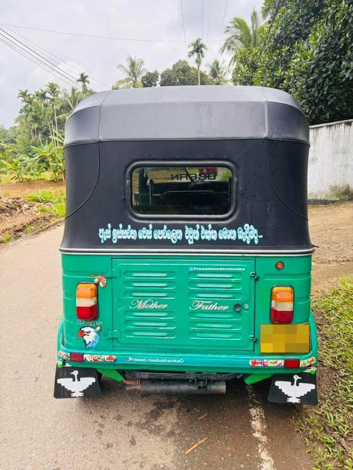 Bajaj Three Wheel 2011 - பயன்படுத்தப்பட்டது முச்சக்கர வண்டி sale in Sri Lanka - patpat.lk