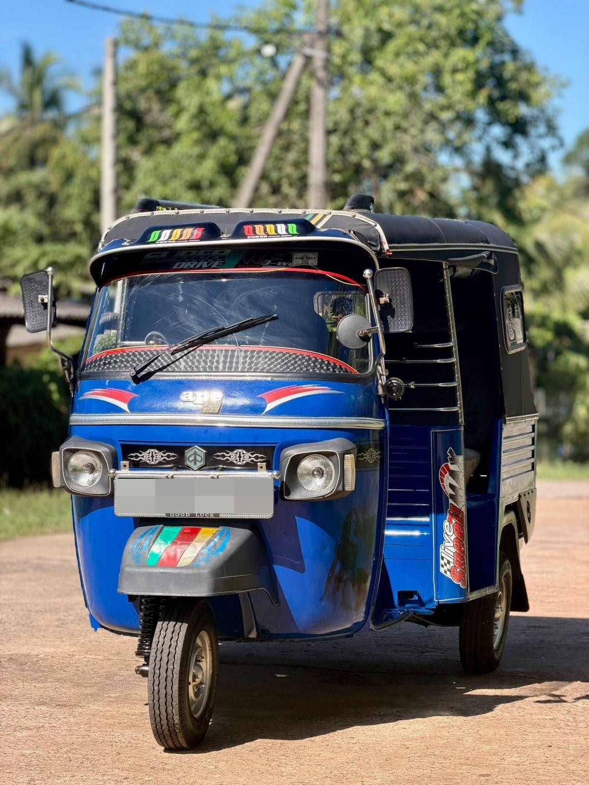 Piaggio Three Wheel 2014 - Used Three wheeler sale in Sri Lanka - patpat.lk