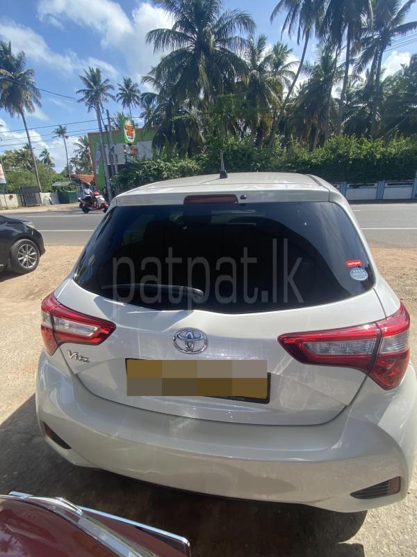 Toyota Vitz 2018 - பயன்படுத்தப்பட்டது கார் sale in Sri Lanka - patpat.lk