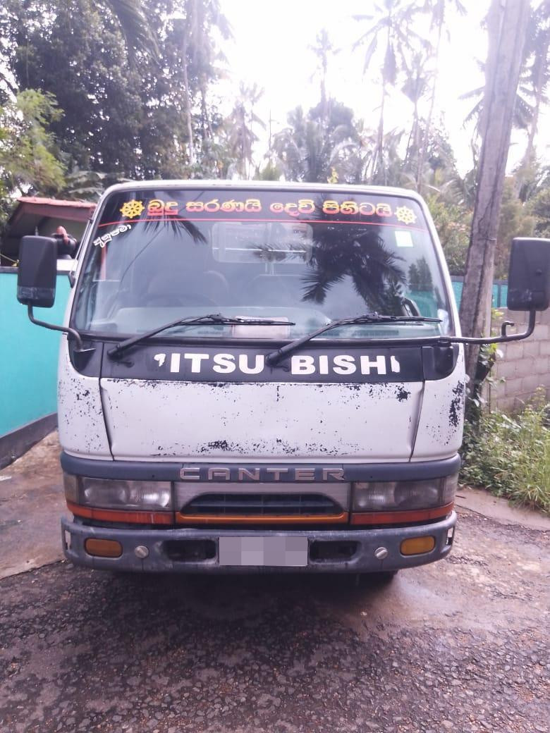 Mitsubishi Canter 1993 - பயன்படுத்தப்பட்டது டிரக் sale in Sri Lanka - patpat.lk