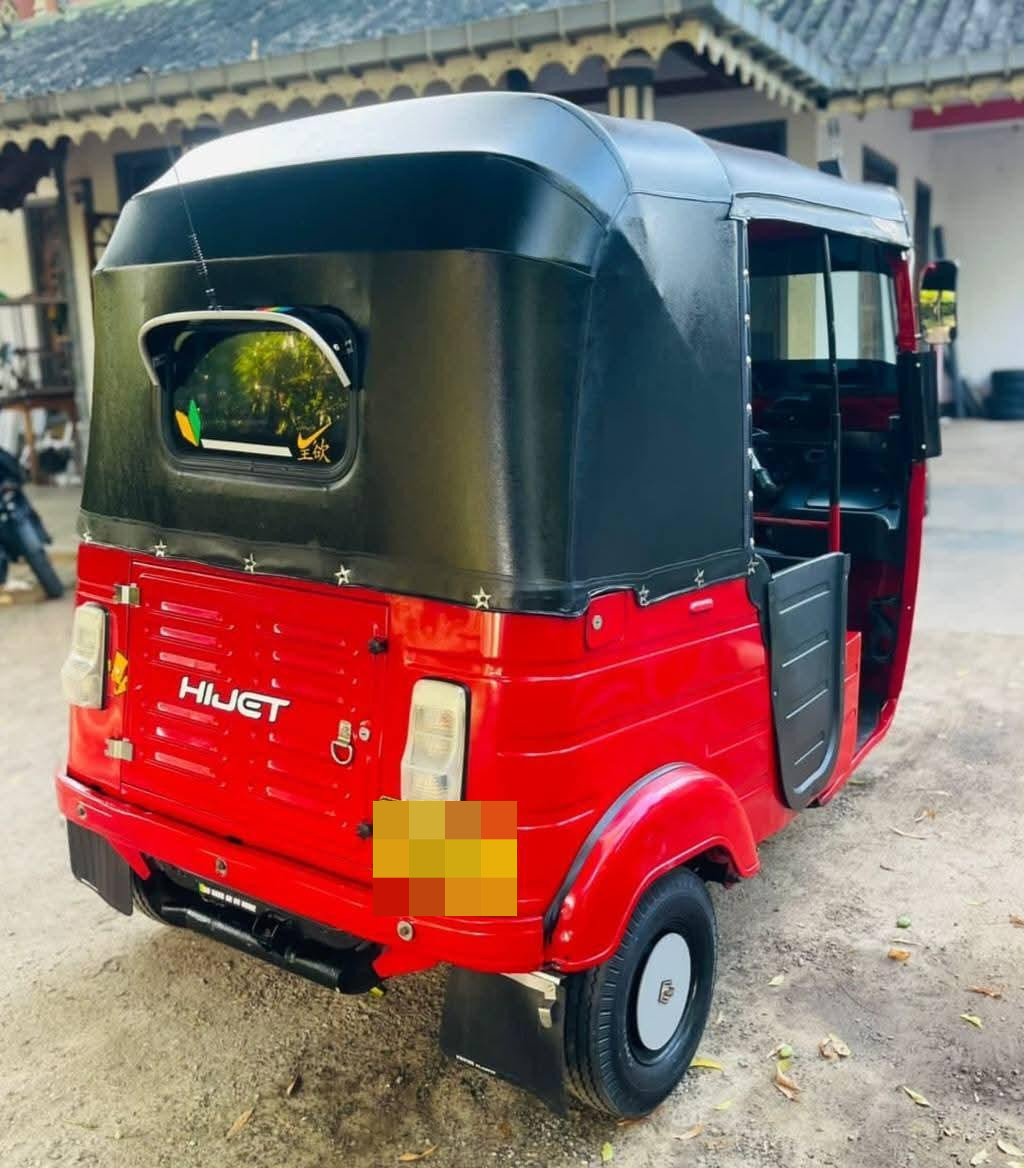 Bajaj Three Wheel 2014 - Used Three wheeler sale in Sri Lanka - patpat.lk