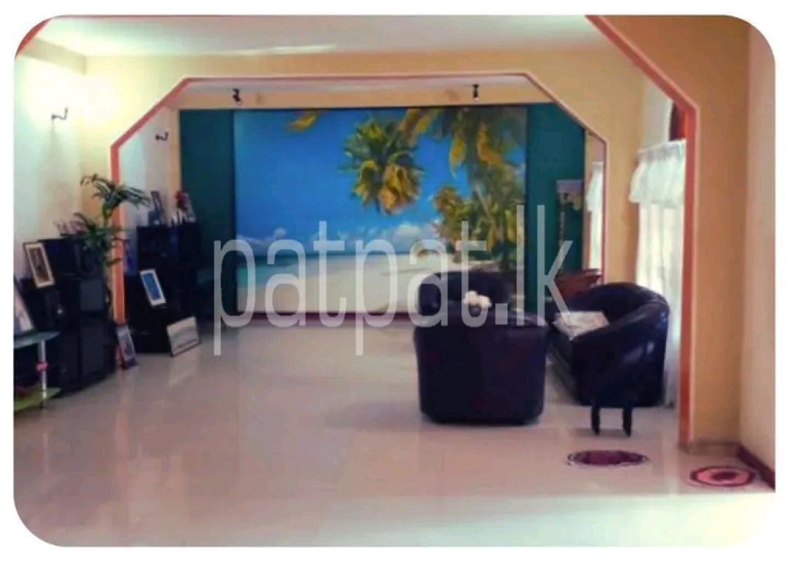 Advertisement image 1