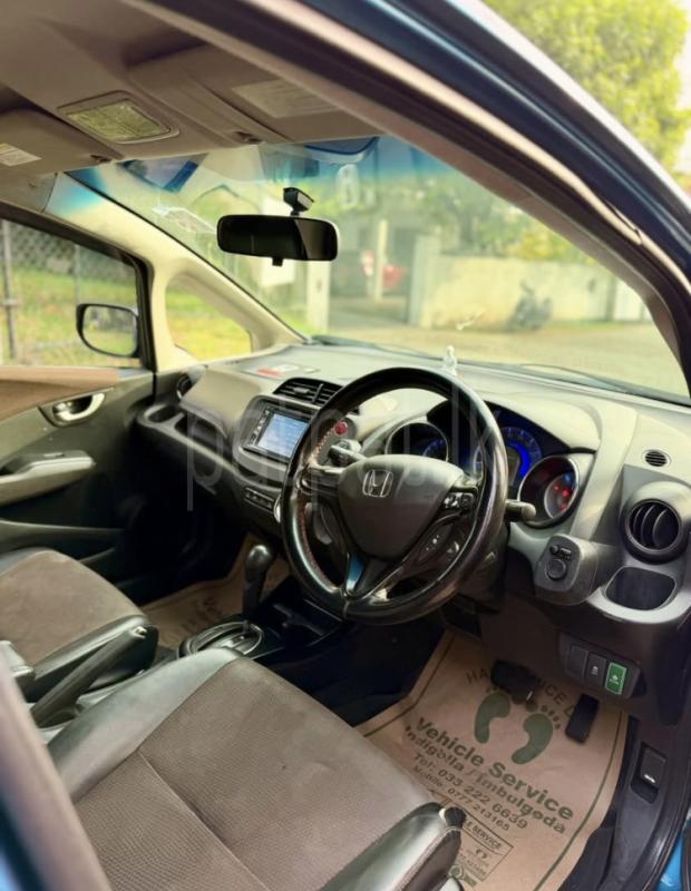 Honda Fit 2011 - பயன்படுத்தப்பட்டது கார் sale in Sri Lanka - patpat.lk