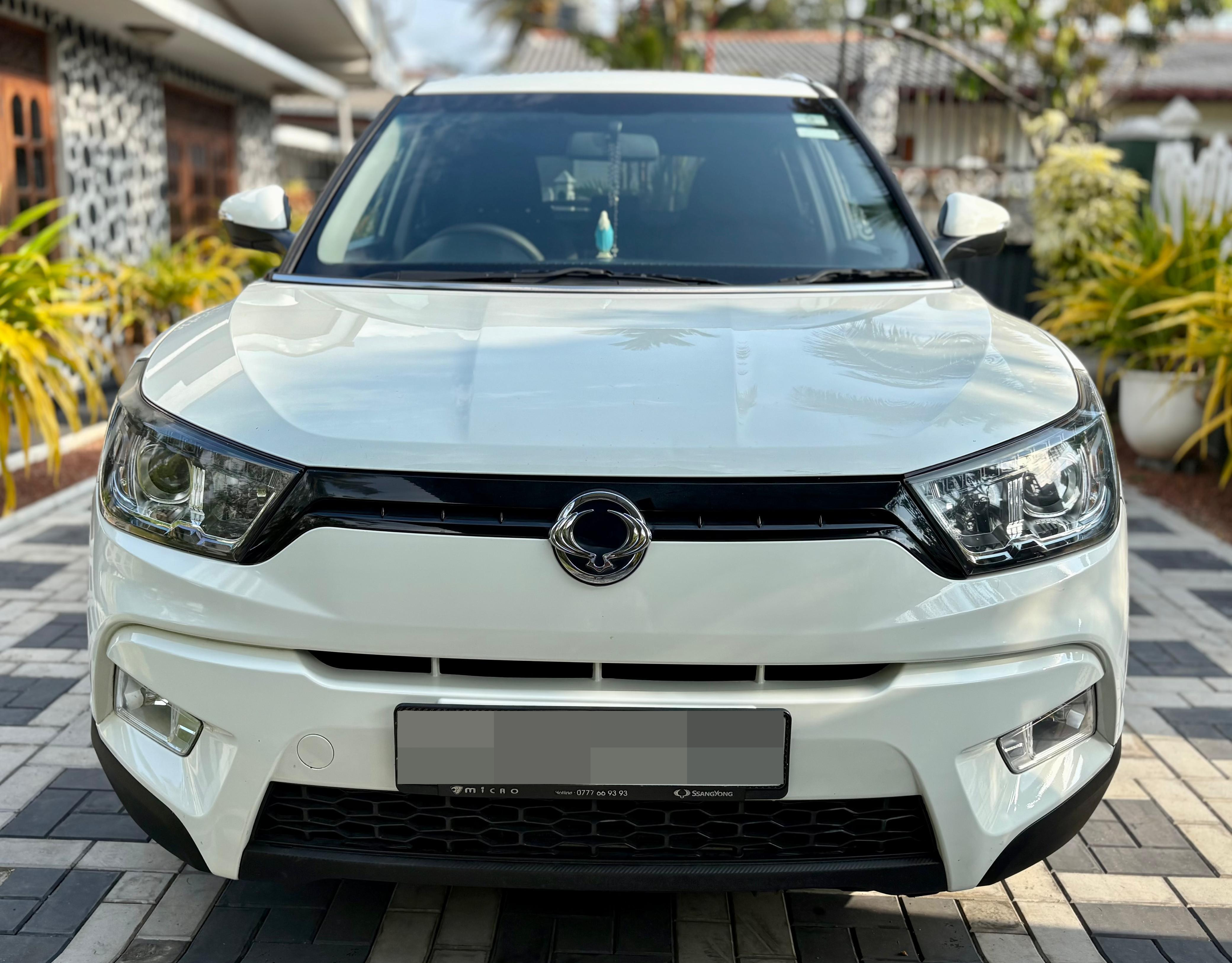 SsangYong Tivoli 2017 - Used SUV sale in Sri Lanka - patpat.lk