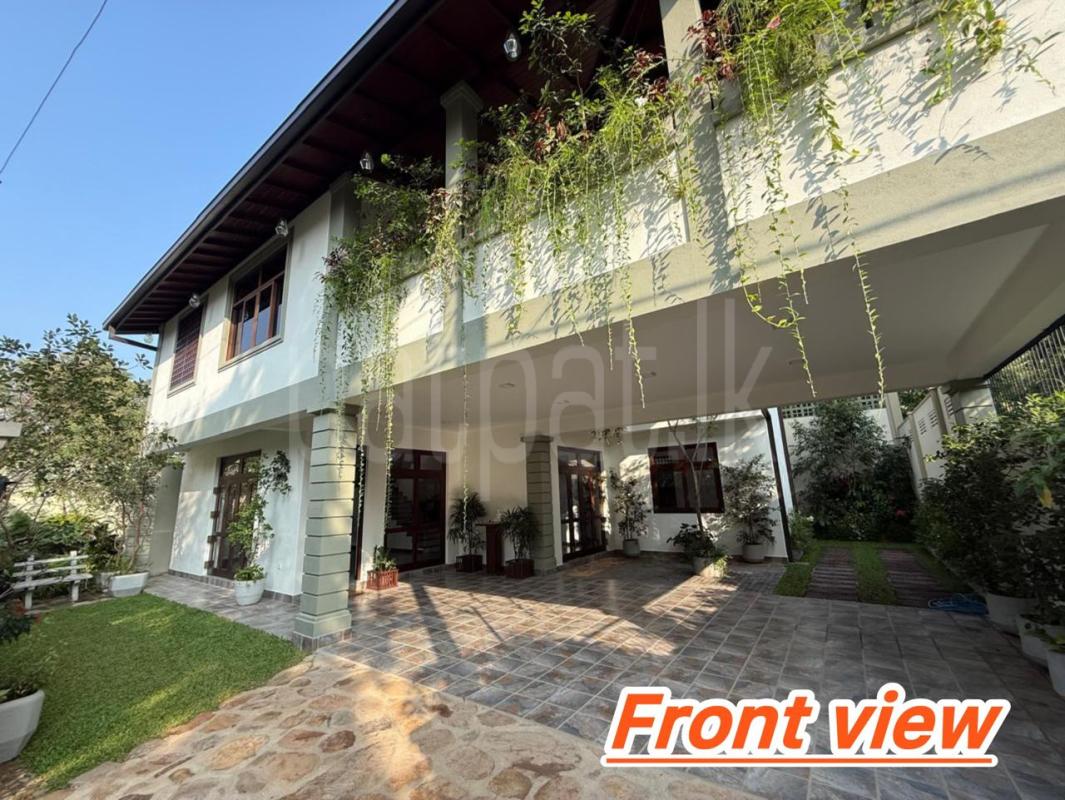 House for Sale in Battaramulla ads-image-1