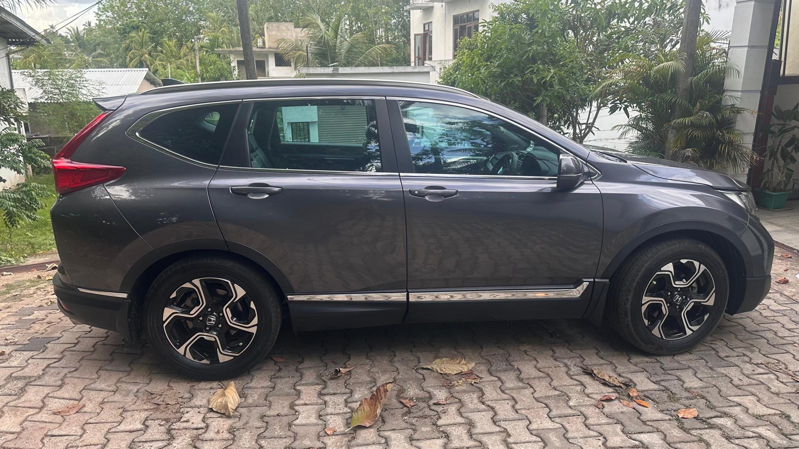 Honda CR V 2019 - Used SUV sale in Sri Lanka - patpat.lk