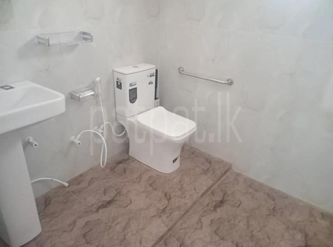 House for Sale in Homagama ads-image-1