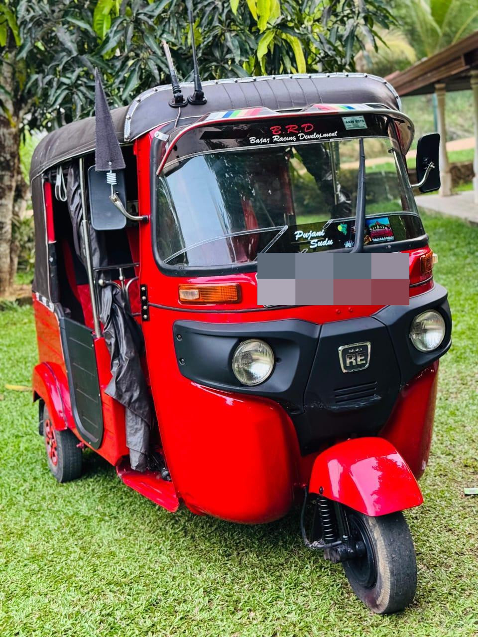 Bajaj Three Wheel 2015 - භාවිතා කරන ලද ත්‍රිරෝද රථය sale in Sri Lanka - patpat.lk