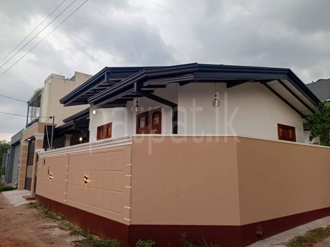 House for Sale in Mattegoda ads-image-1