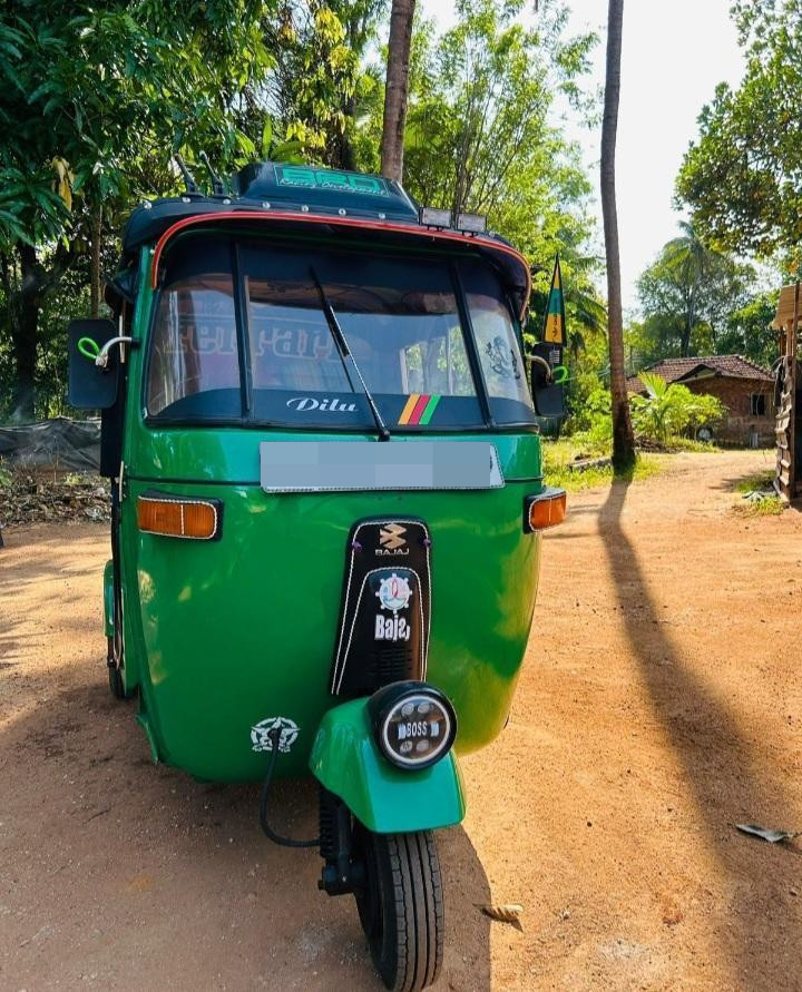 Bajaj Three Wheel 2005 - பயன்படுத்தப்பட்டது முச்சக்கர வண்டி sale in Sri Lanka - patpat.lk