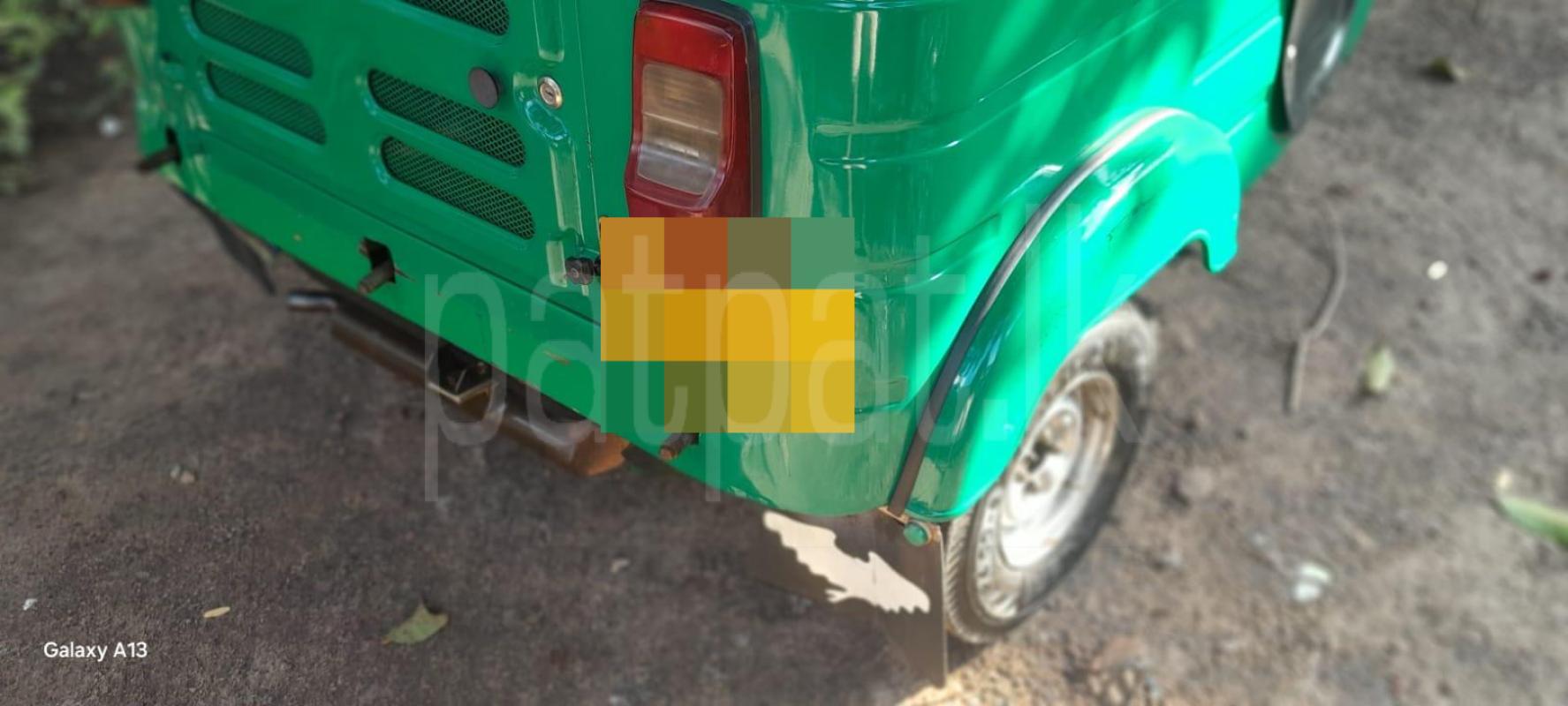 Bajaj Three Wheel 2015 - பயன்படுத்தப்பட்டது முச்சக்கர வண்டி sale in Sri Lanka - patpat.lk