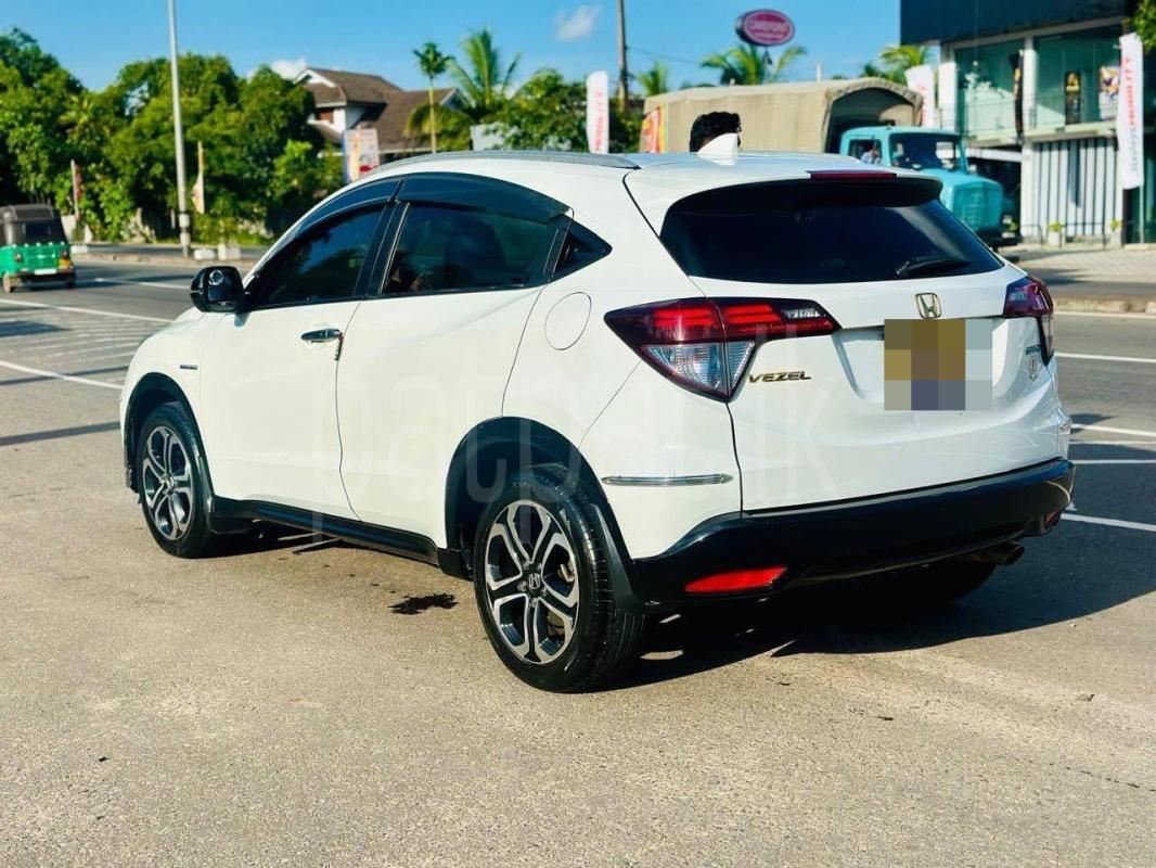 Honda Vezel 2014 - Used SUV sale in Sri Lanka - patpat.lk