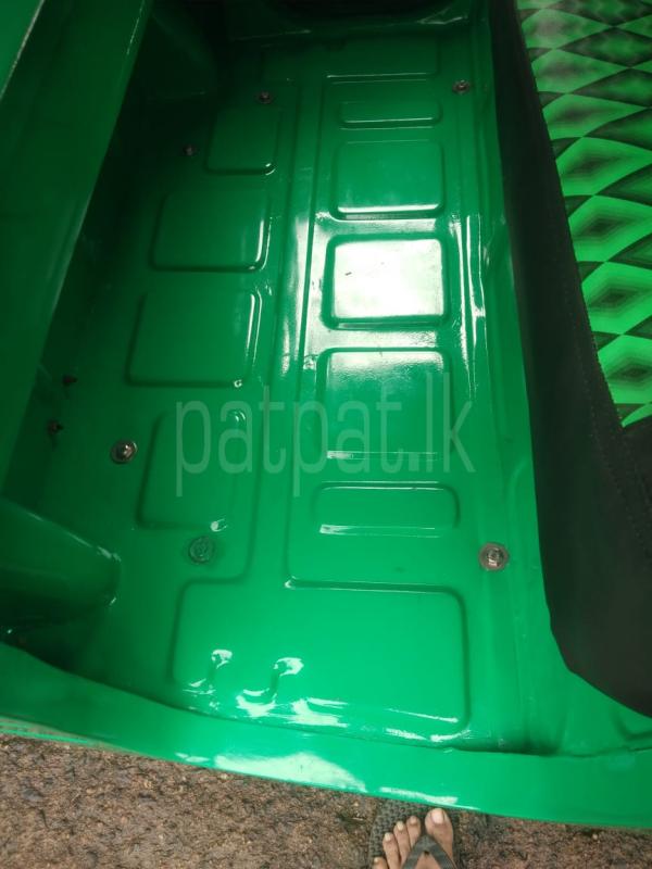 Bajaj 4 stroke 2015 - Used Three wheeler sale in Sri Lanka - patpat.lk