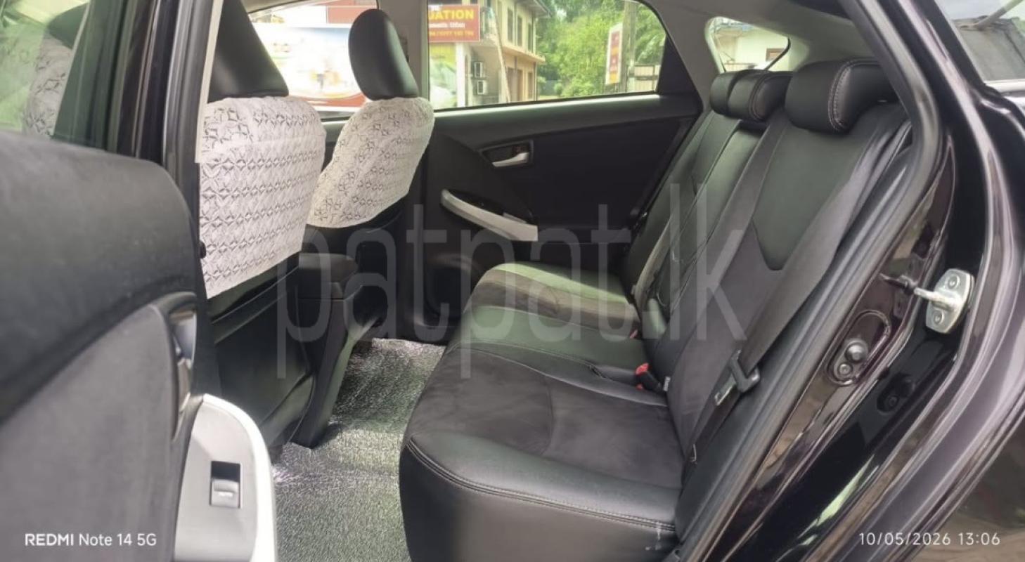 Toyota Prius 2013 - பயன்படுத்தப்பட்டது கார் sale in Sri Lanka - patpat.lk