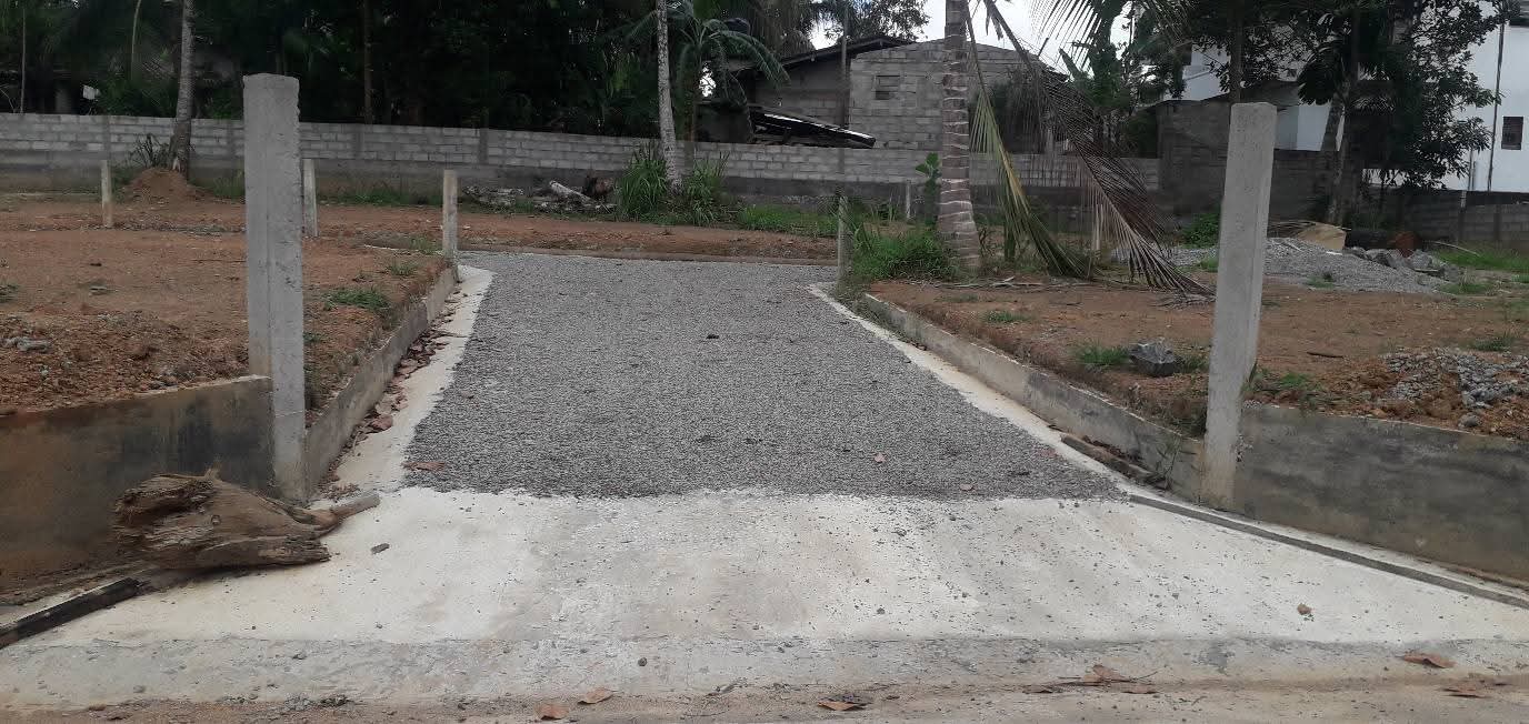 Commercial Land for Sale in Athurugiriya
