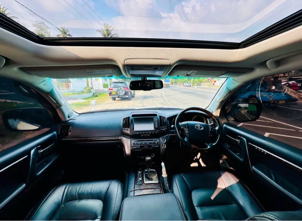 Advertisement image 6