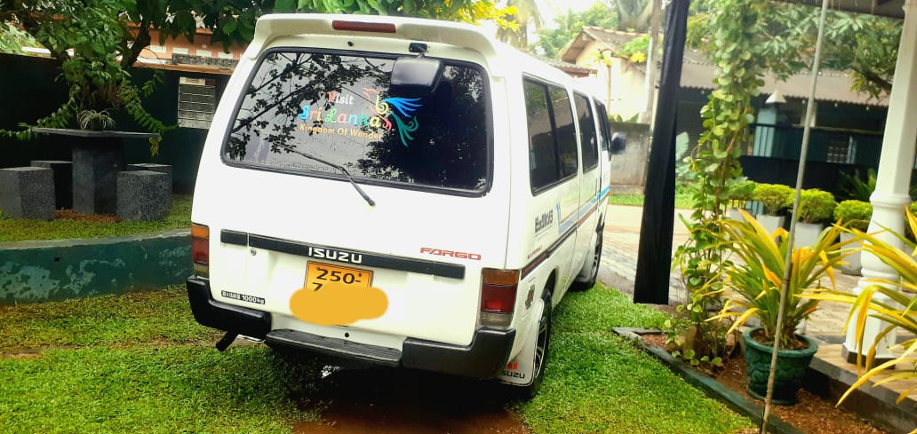 Isuzu Fargo 1993 - Used Van sale in Sri Lanka - patpat.lk