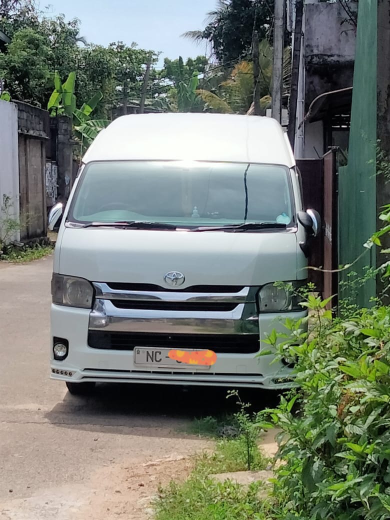 Toyota Hiace 2012 - Used Van sale in Sri Lanka - patpat.lk