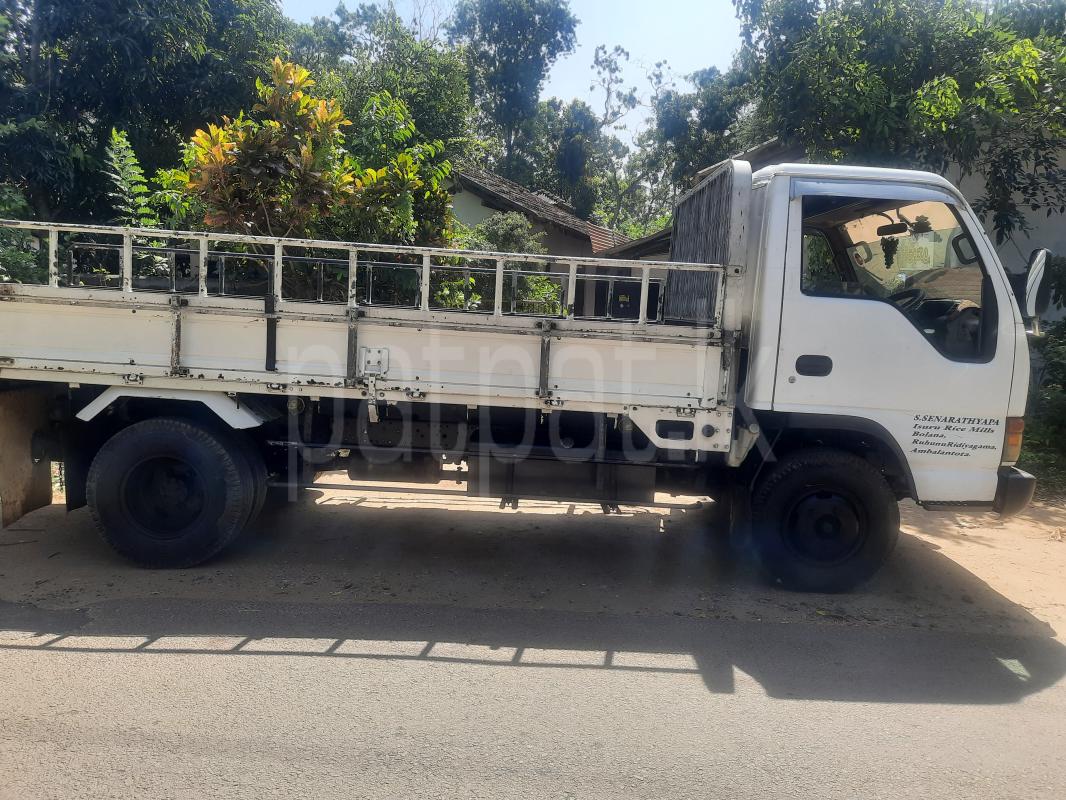 Advertisement image 3