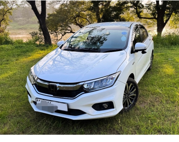 Honda Grace 2018 - Used Car sale in Sri Lanka - patpat.lk
